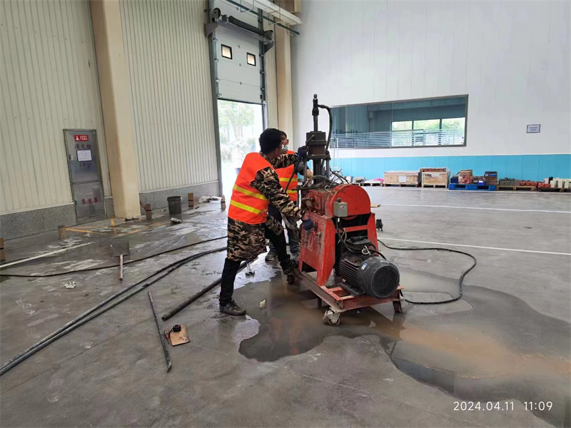 景县厂房地面下沉塌陷注浆加固施工